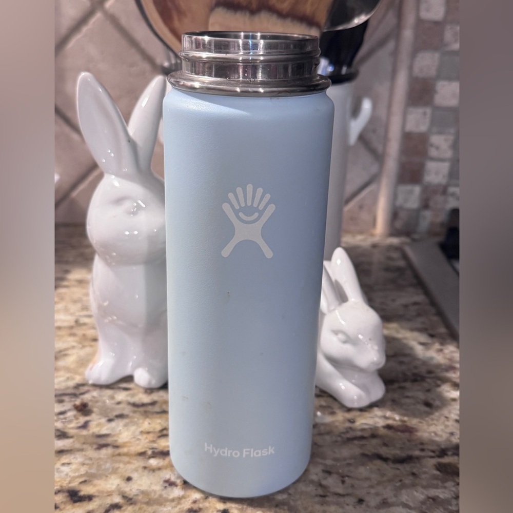 Hydro Flask Powder Blue Stainless Steel Insulated Bottle